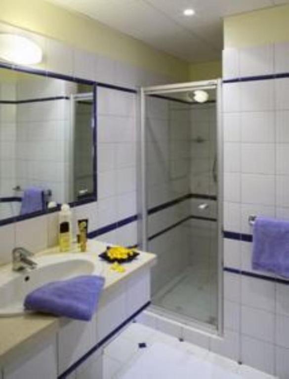 Hotel Central Lorient Rum bild